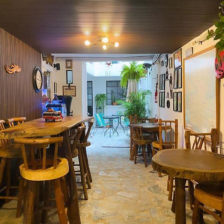 Hostal 17-52 グアテマラシティ エクステリア 写真