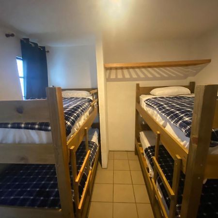 Hostal 17-52 グアテマラシティ エクステリア 写真