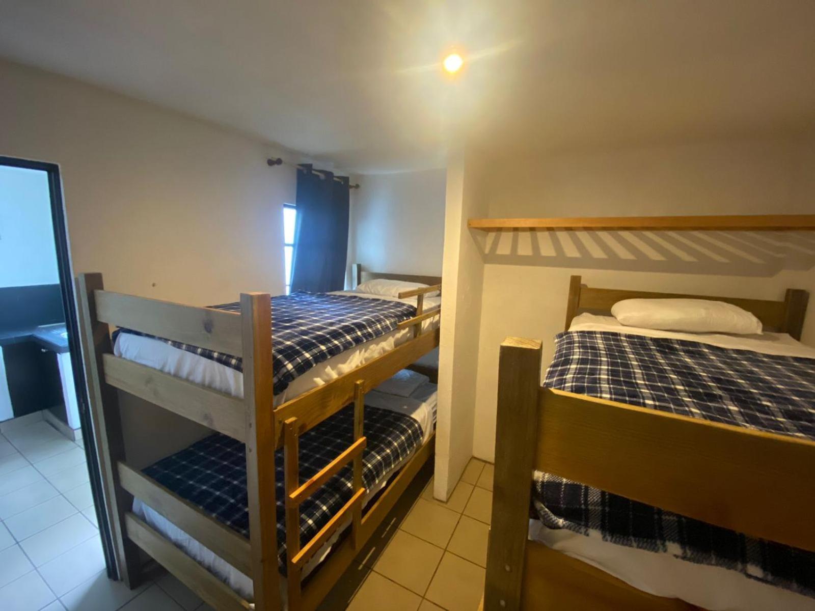 Hostal 17-52 グアテマラシティ エクステリア 写真